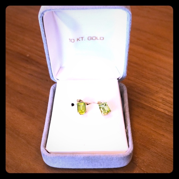 Jewelry - Peridot earrings Jewelry - Peridot earrings